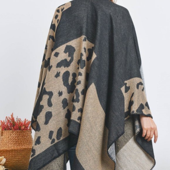 Women's Open Front Leopard Print Ruana Wrap Kimono - Picture 2 of 11